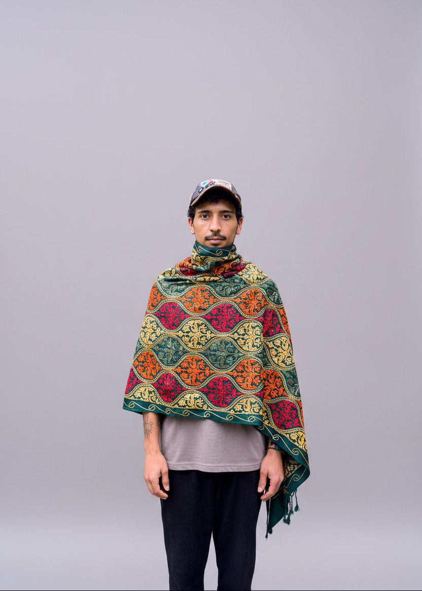 Hand-Embroidered Kashmiri Wool Shawl — Emerald Green Ornate